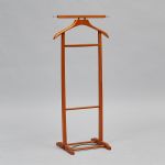 993 9530 VALET STAND